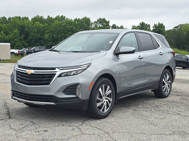 Used 2024 Chevrolet Equinox LT w/ LPO, Floor Liner Package FWD image 1