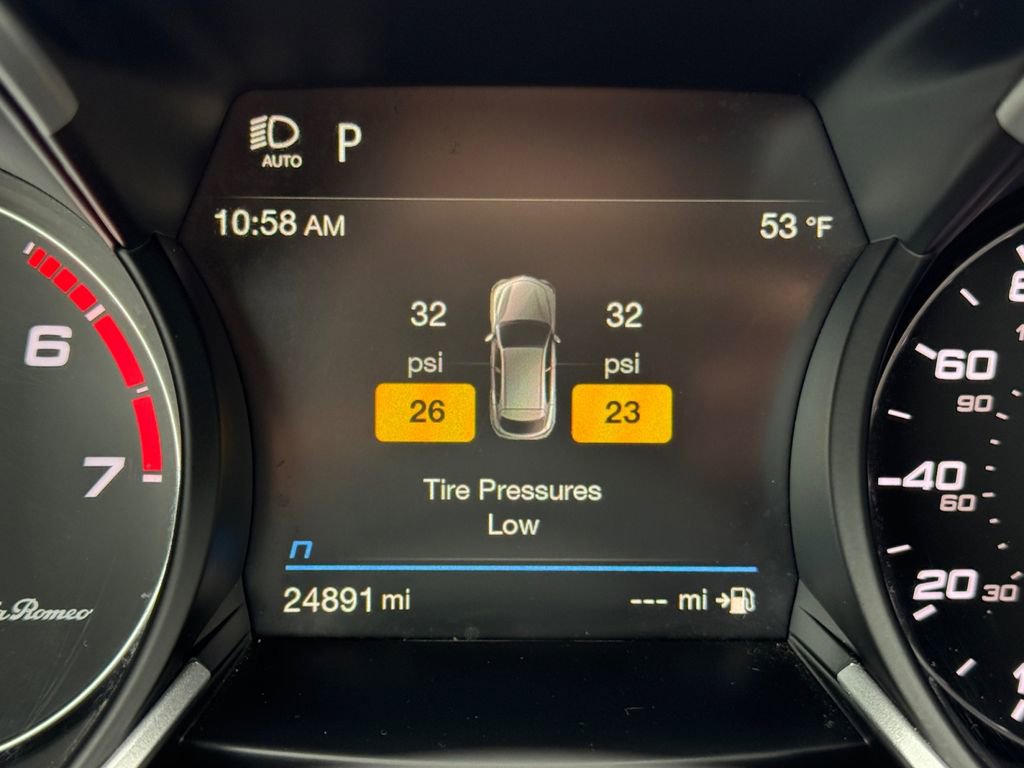 Used 2022 Alfa Romeo Stelvio Ti image 13