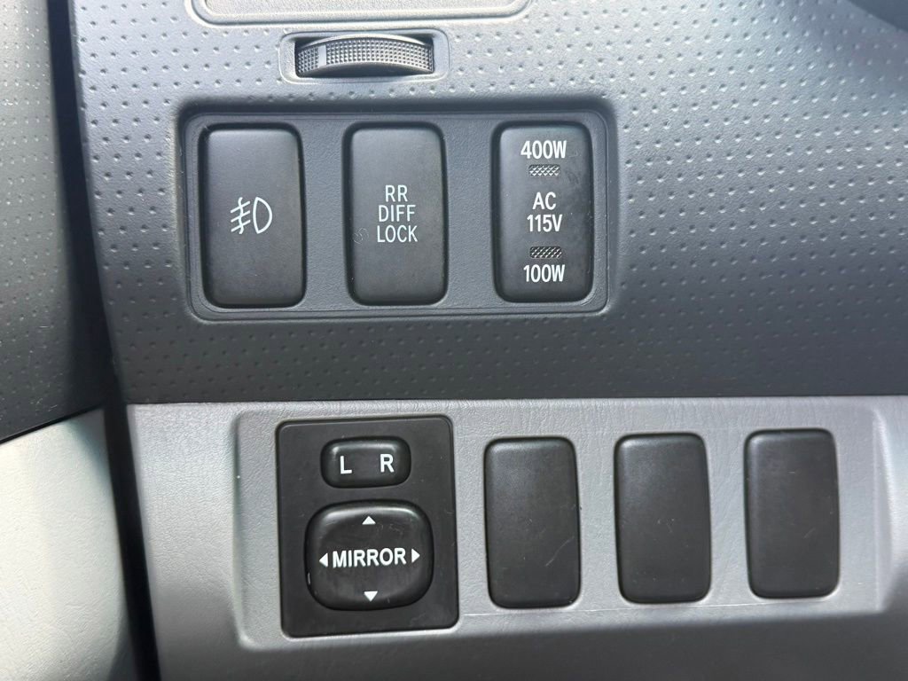 Used 2005 Toyota Tacoma PreRunner RWD image 14