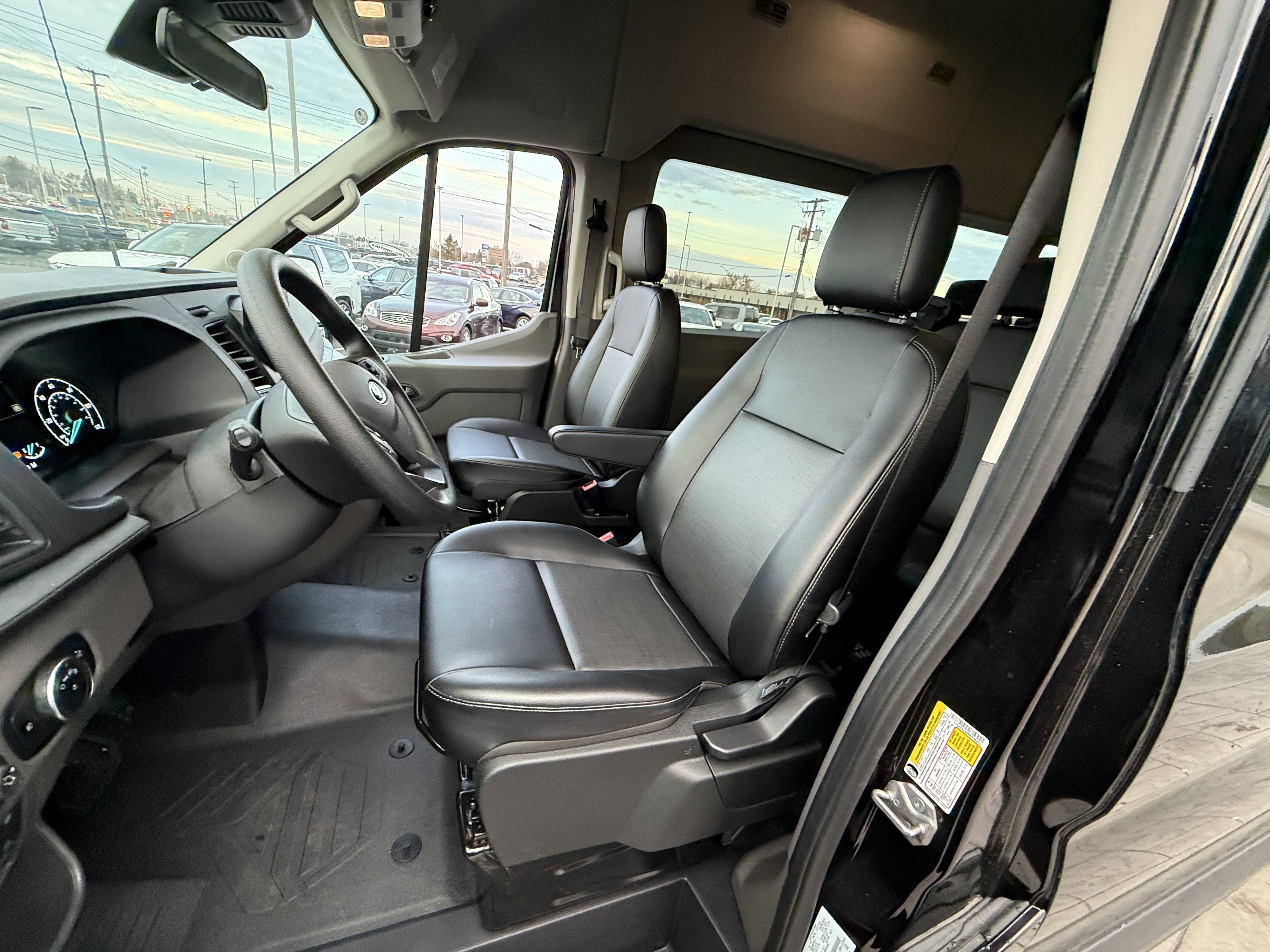 Used 2024 Ford Transit 350 XL image 13