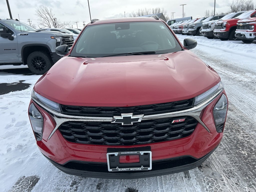 New 2026 Chevrolet Trax RS w/ Driver Confidence Package image 2