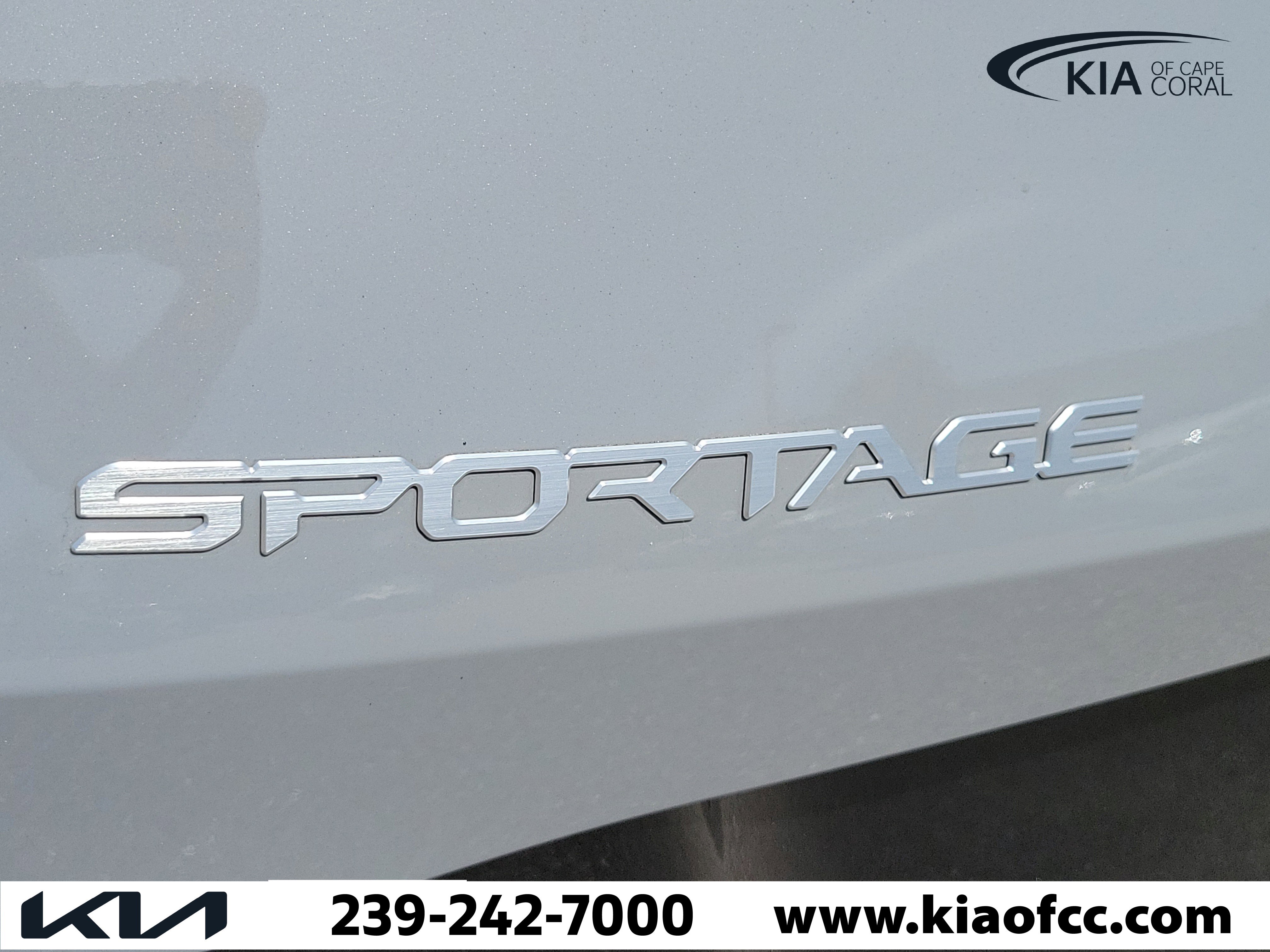Certified 2025 Kia Sportage SX FWD image 8