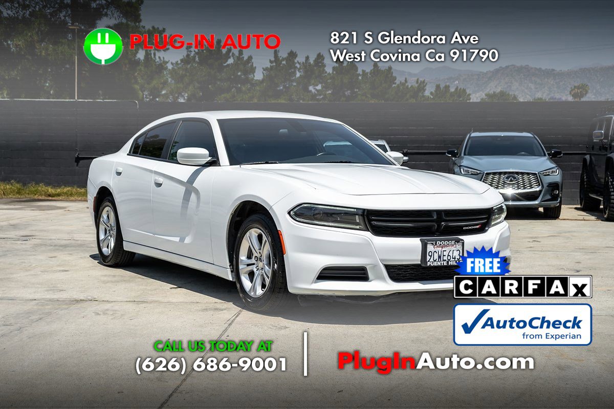 Used 2022 Dodge Charger SXT RWD image 3
