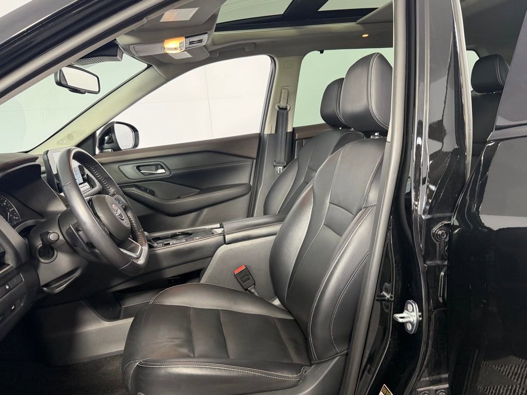 Used 2023 Nissan Rogue SL w/ SL Premium Package FWD image 20