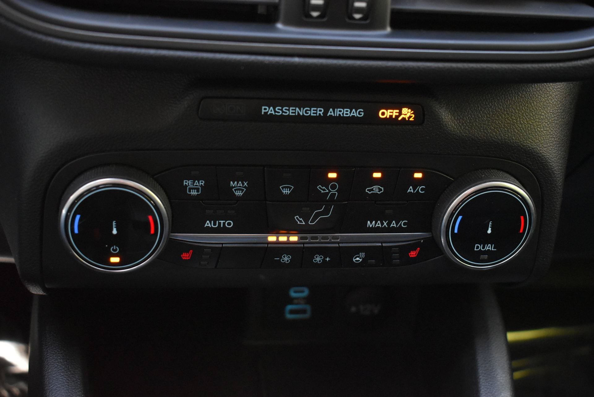 Used 2023 Ford Escape Active w/ Cold Weather Package FWD image 29