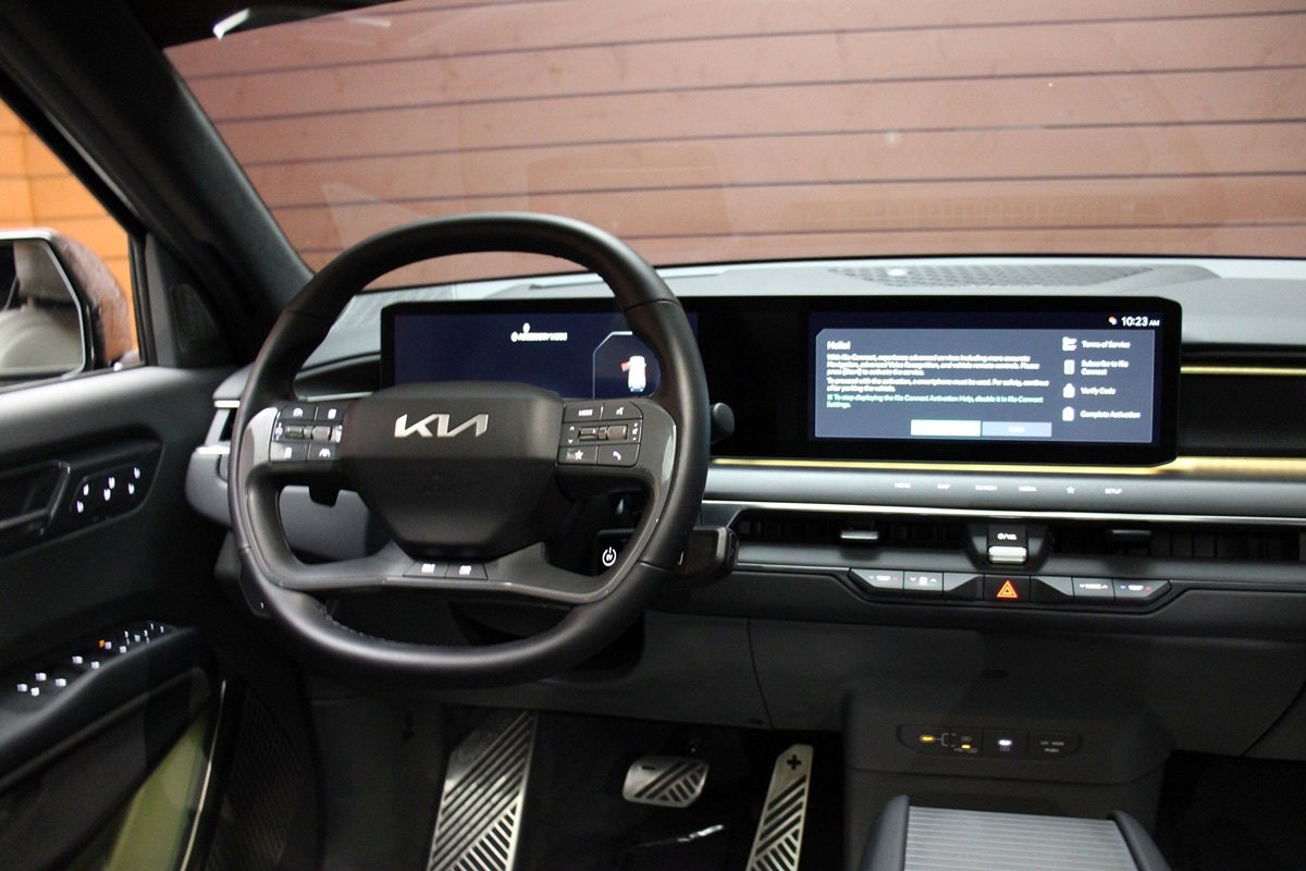Used 2024 Kia EV9 GT-Line AWD/4WD image 27