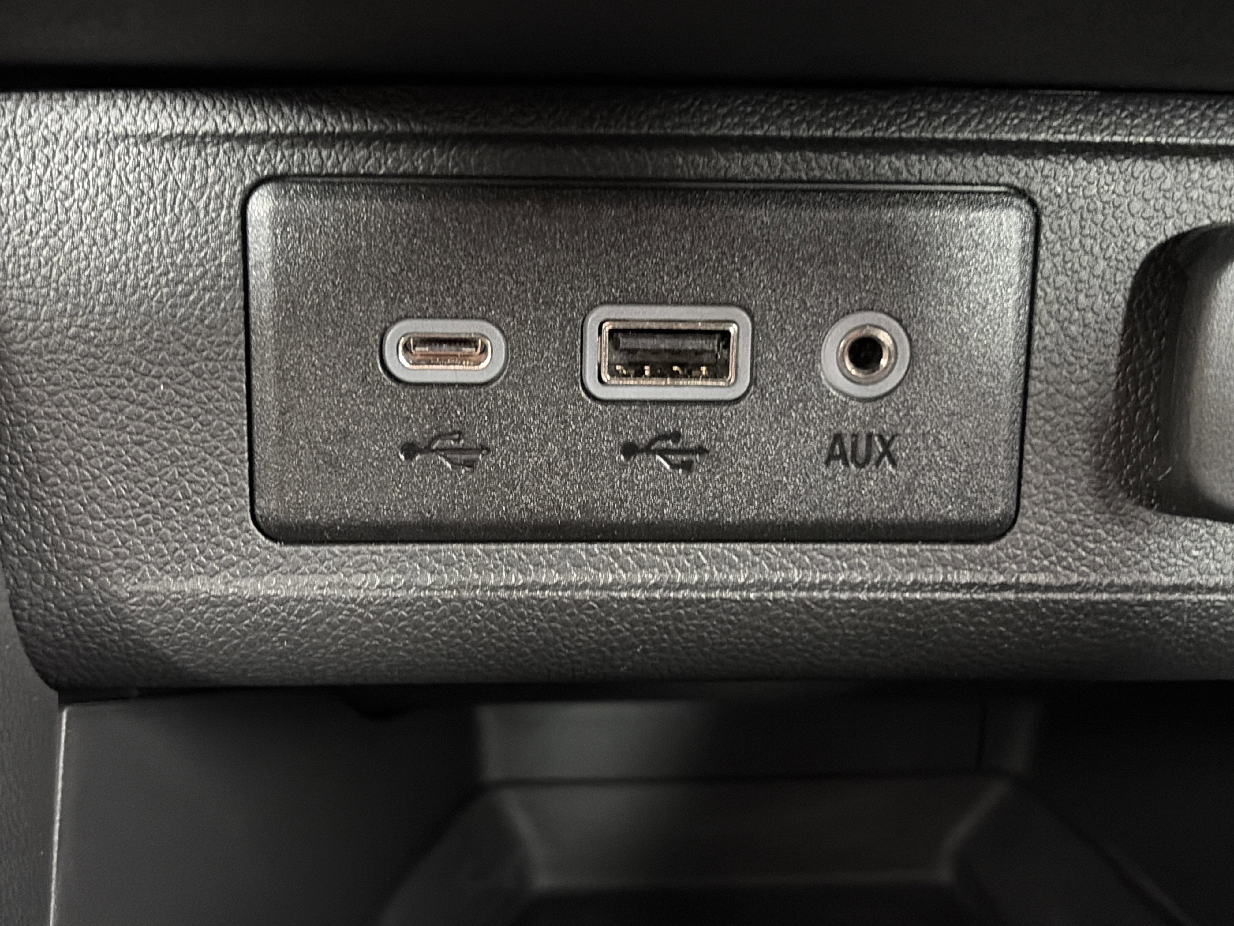 Certified 2023 Buick Encore GX Preferred w/ Cold Weather Comfort Package image 23