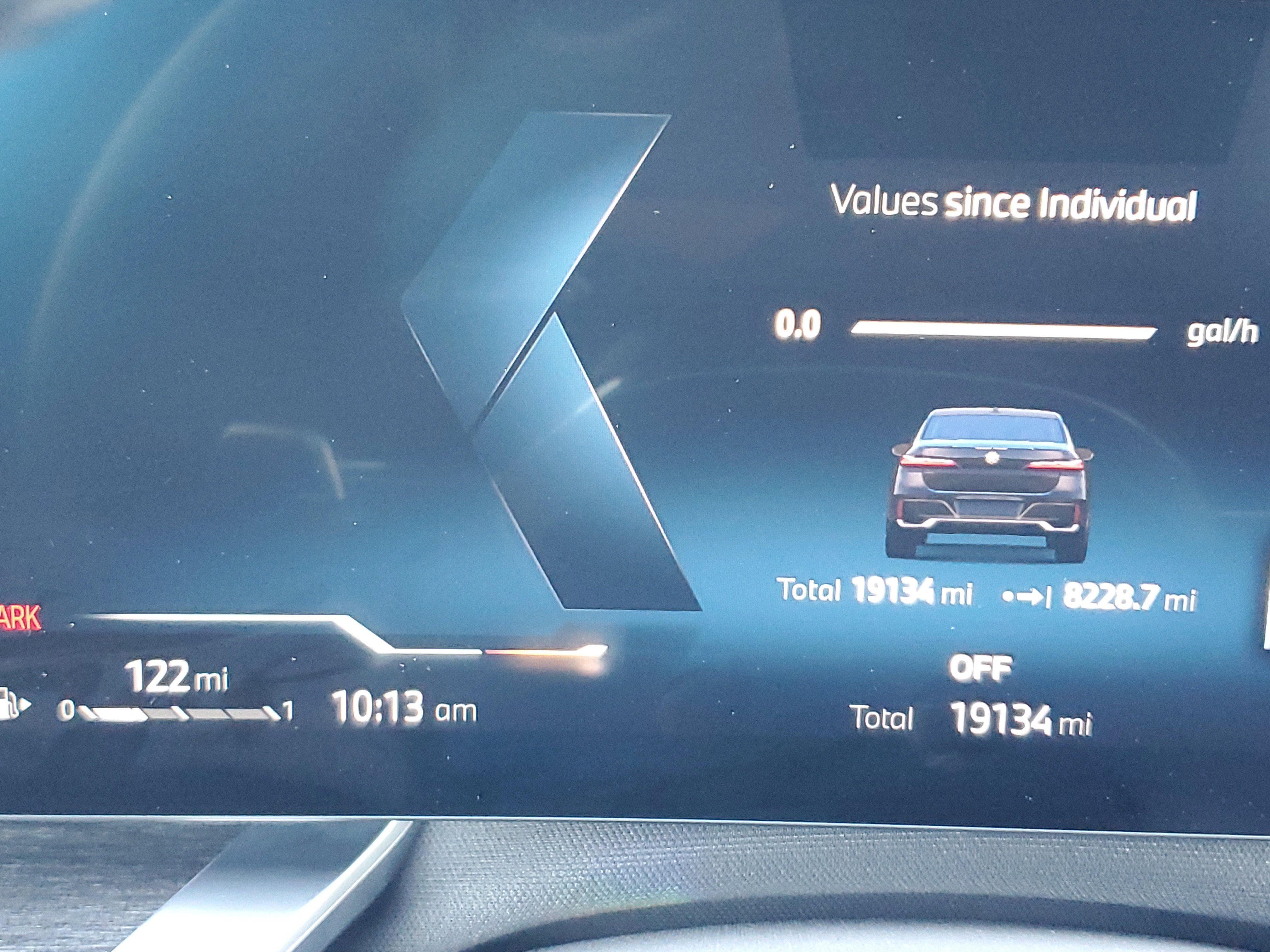 Used 2024 BMW 740i image 13