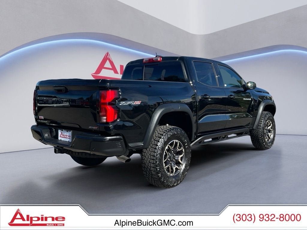 Used 2024 Chevrolet Colorado ZR2 w/ Technology Package image 5