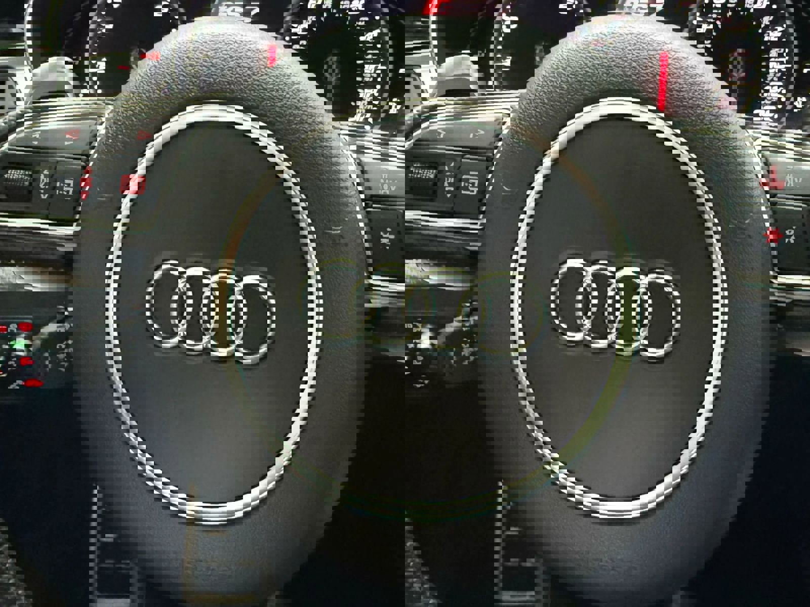 Used 2016 Audi RS 7 Prestige w/ RS 7 Dynamic Package image 33