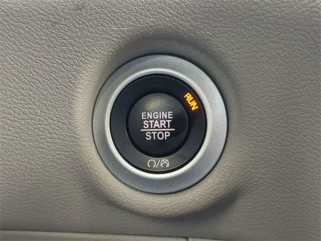 Certified 2024 Chrysler Pacifica Touring-L image 36