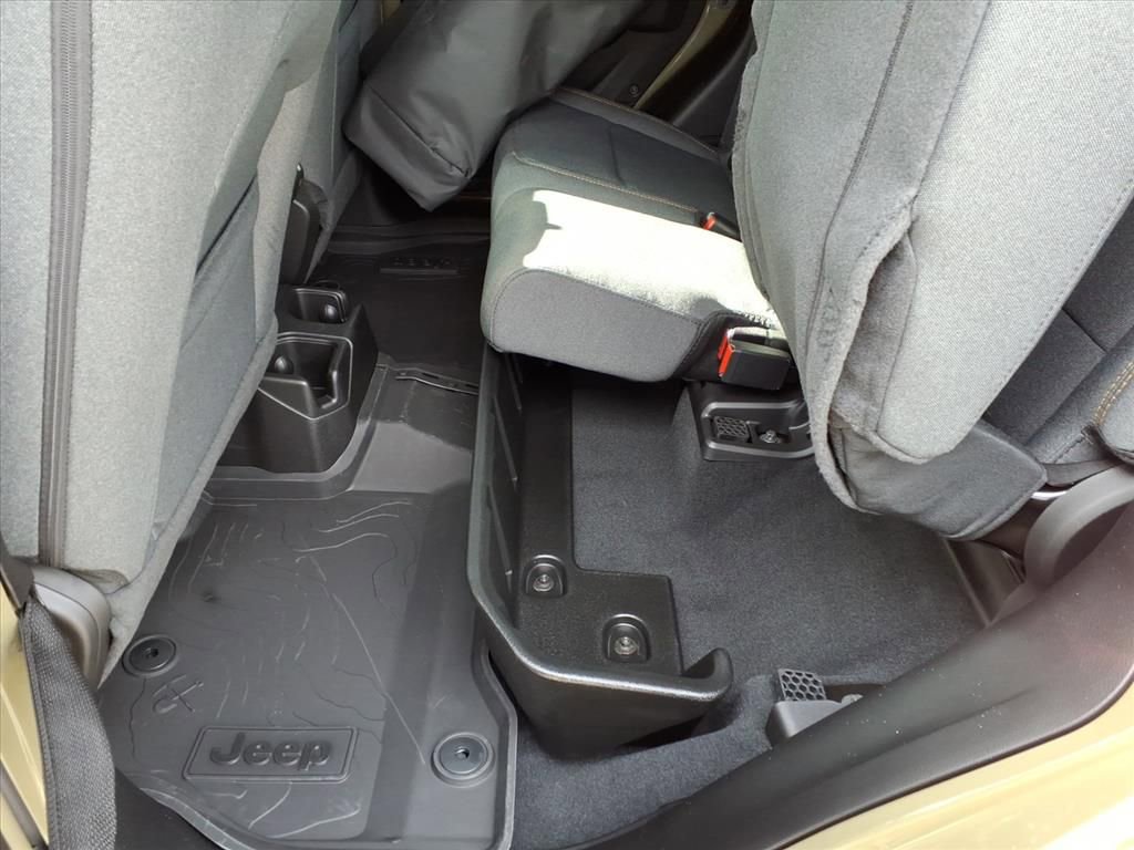 New 2026 Jeep Gladiator Sport image 32