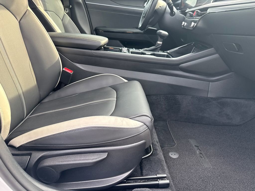 Certified 2025 Kia K5 GT-Line image 13