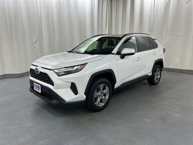 Used 2023 Toyota RAV4 XLE w/ Convenience Package image 2