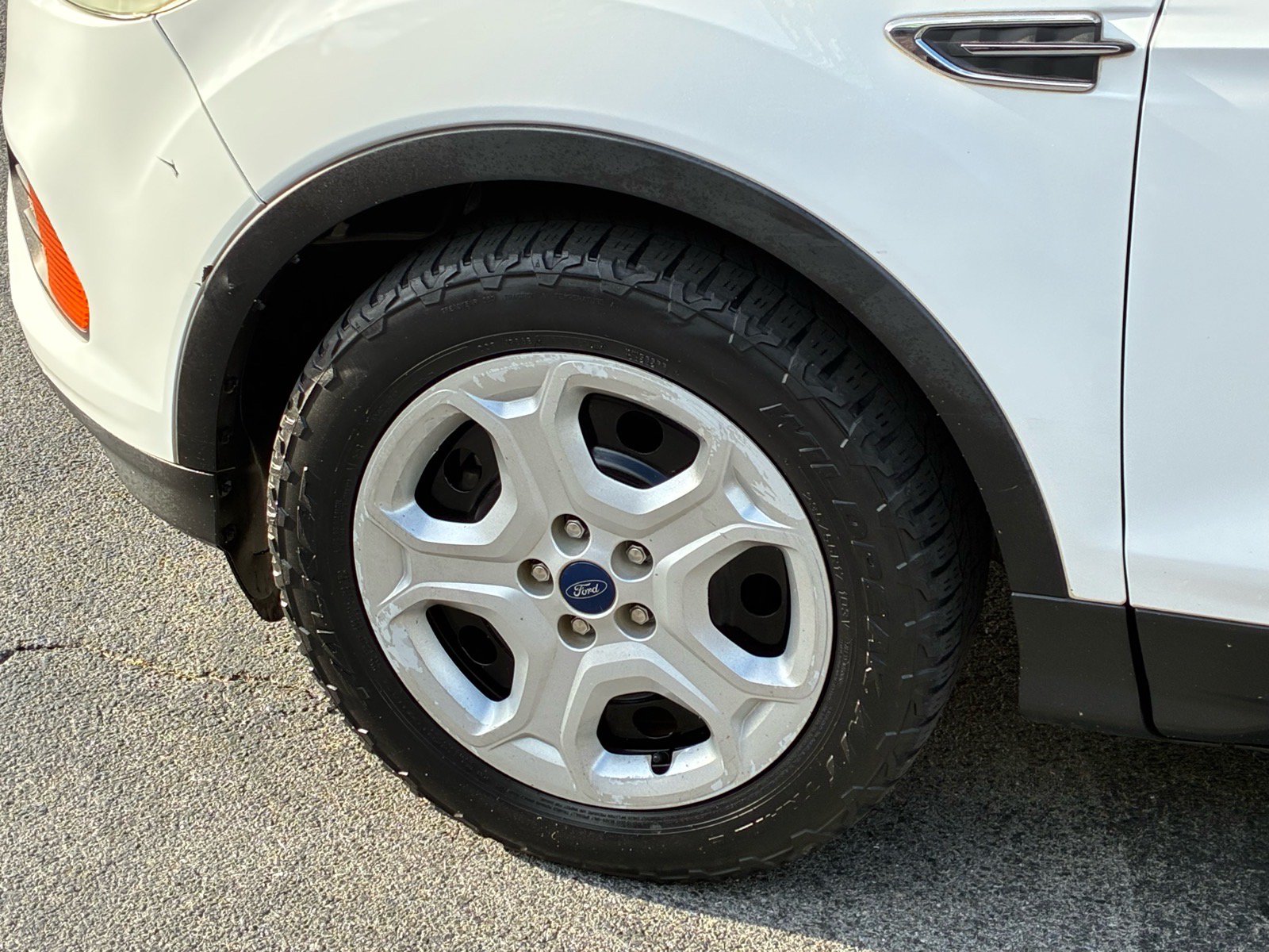 Used 2017 Ford Escape S FWD image 5