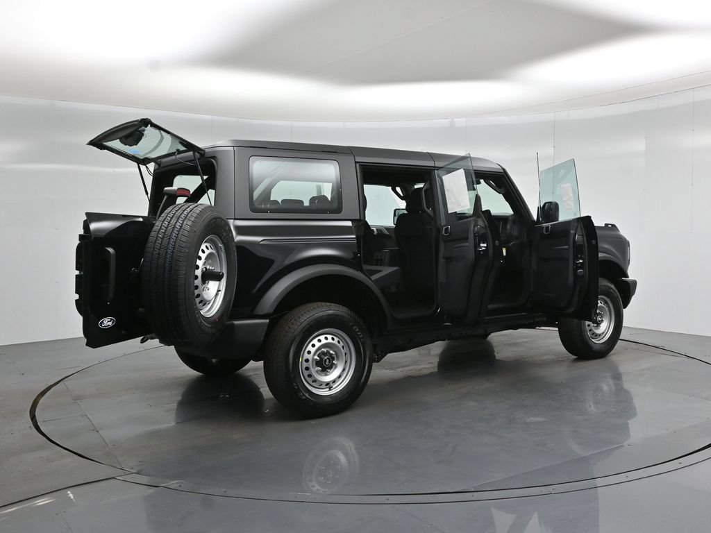 New 2026 Ford Bronco 4-Door AWD/4WD image 5