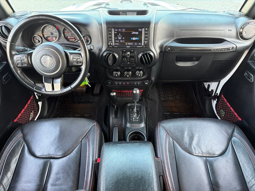 Used 2018 Jeep Wrangler Unlimited Rubicon image 18
