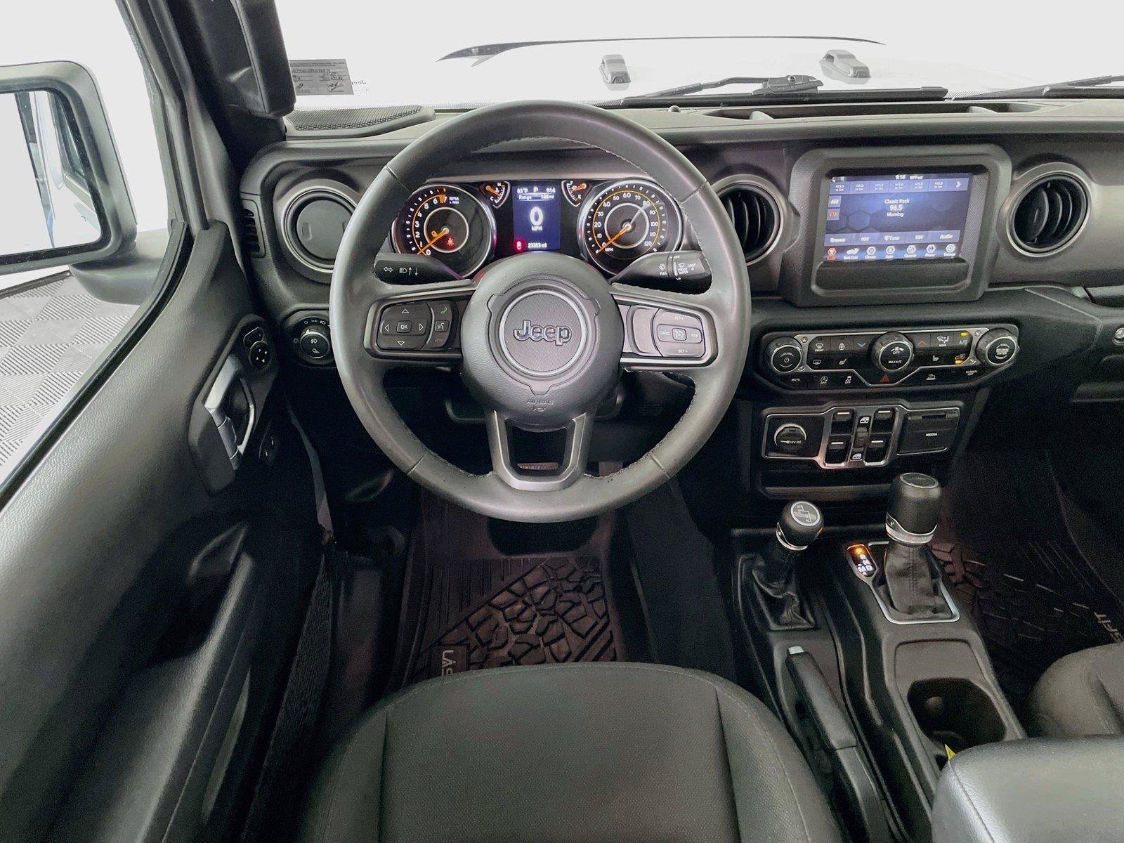 Used 2023 Jeep Gladiator Sport AWD/4WD image 25