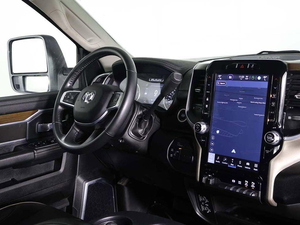 Used 2024 RAM 2500 Laramie image 24