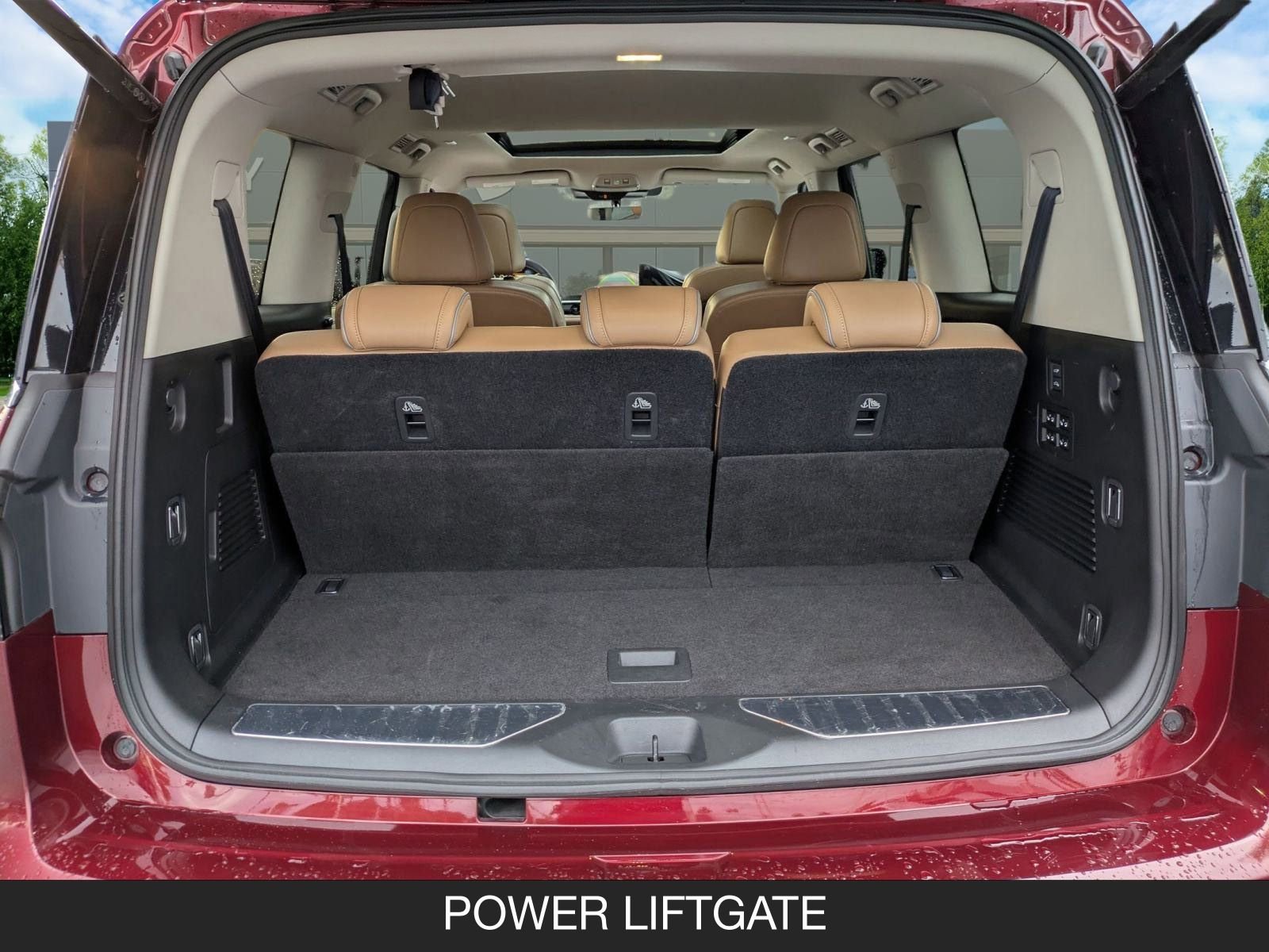 Certified 2025 INFINITI QX80 Luxe image 21