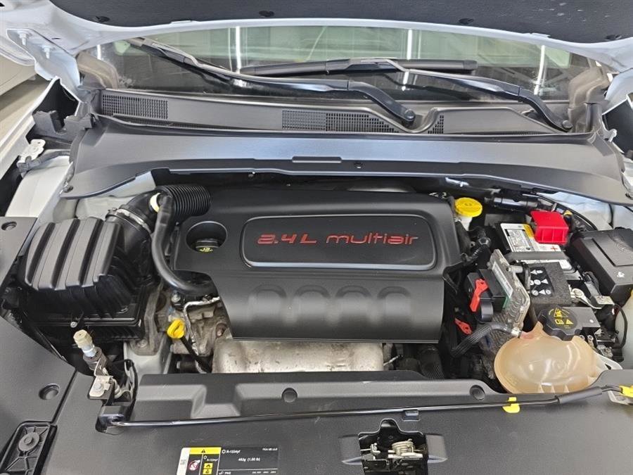 Used 2022 Jeep Compass Latitude image 34