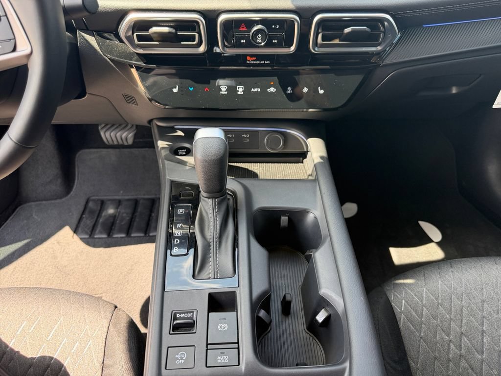 Used 2026 Nissan Sentra SV w/ SV Convenience Package FWD image 15