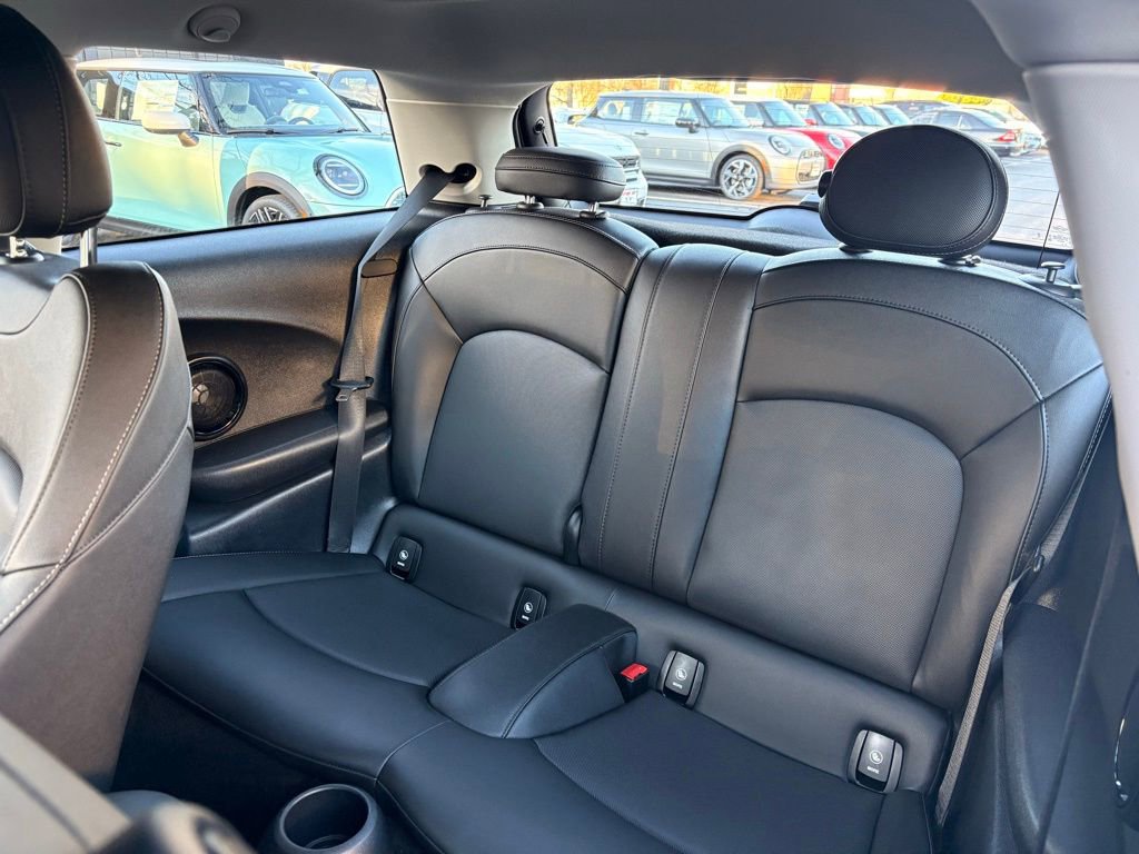 Used 2024 MINI Cooper SE image 25