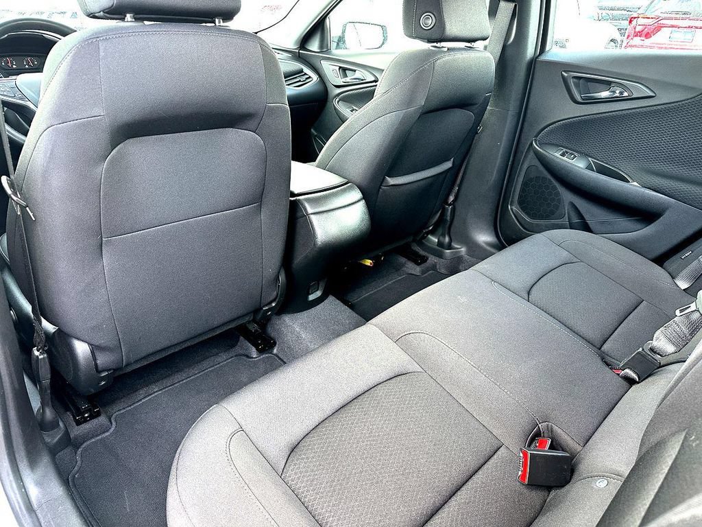 Used 2023 Chevrolet Malibu RS FWD image 21