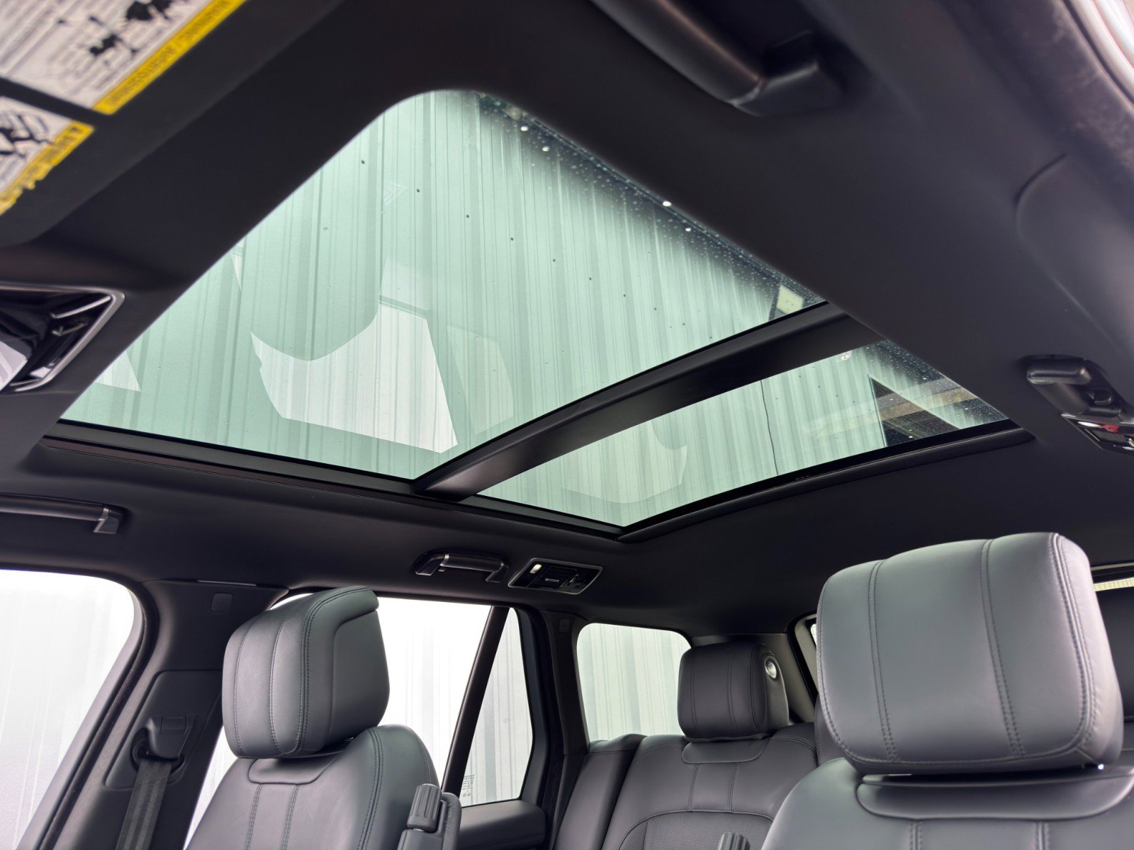 Used 2021 Land Rover Range Rover P525 Westminster Edition image 12