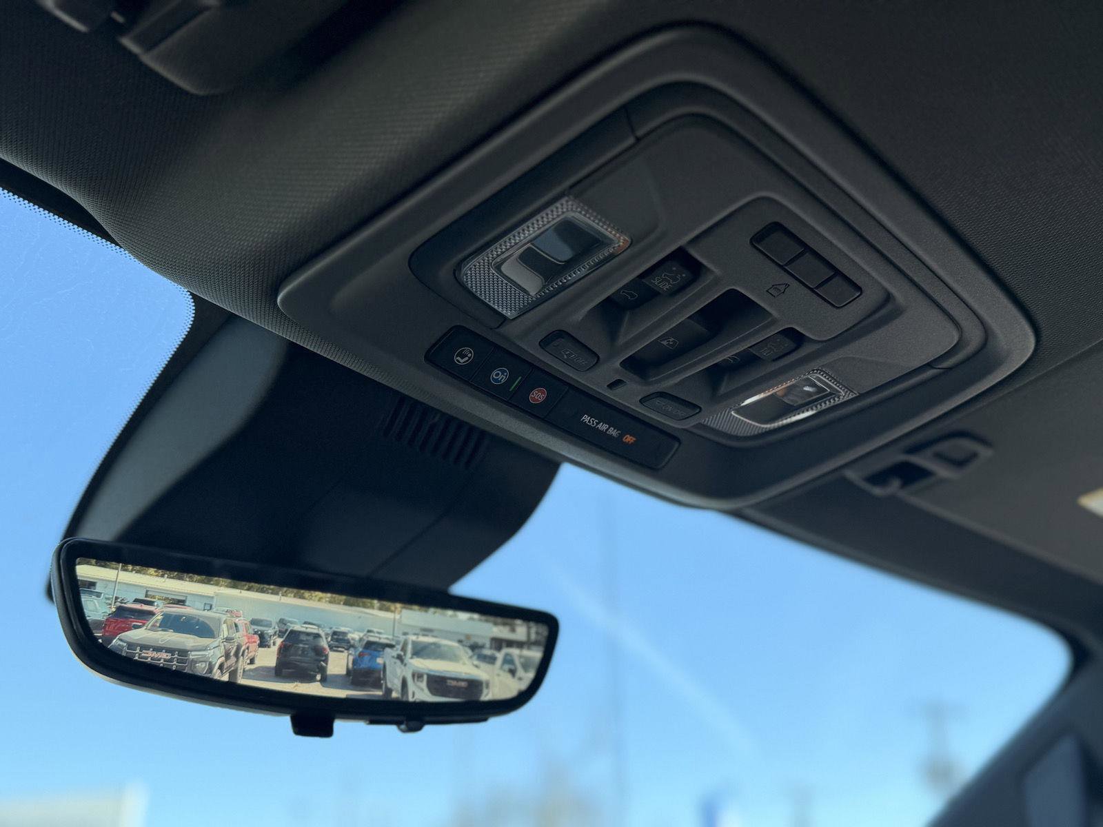 New 2025 GMC Sierra 1500 Denali w/ Technology Package image 11