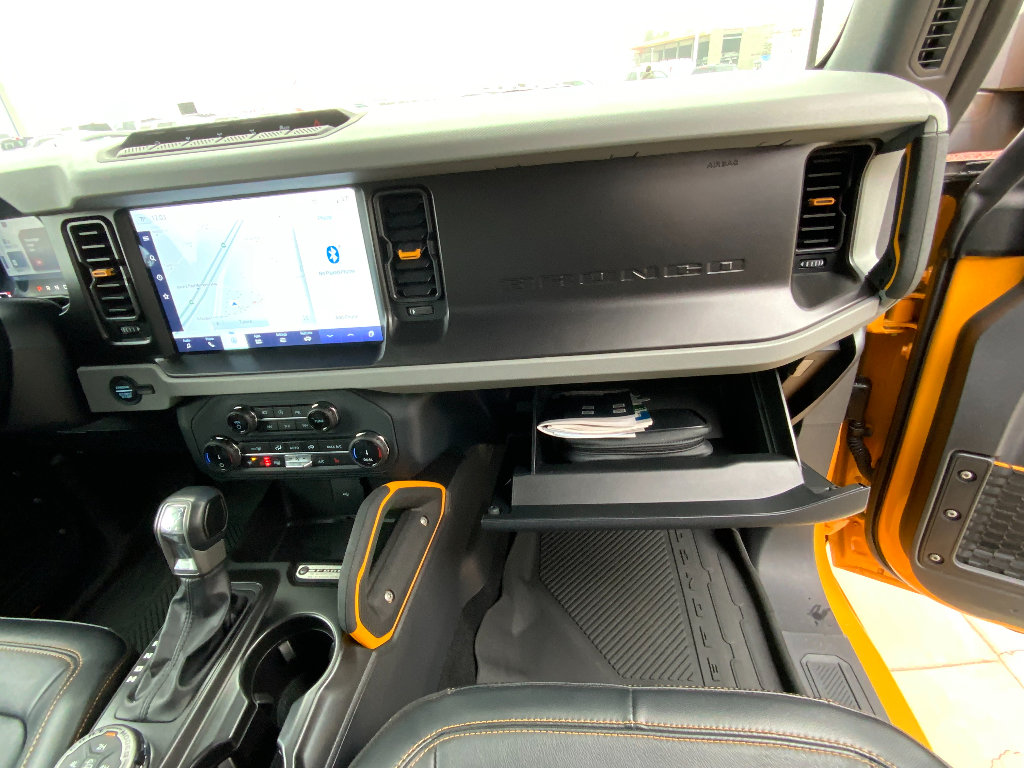 Used 2022 Ford Bronco Badlands image 15