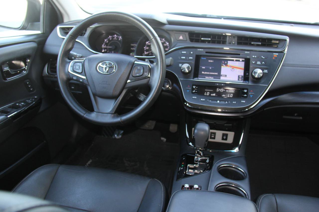 Used 2016 Toyota Avalon XLE Premium FWD image 9
