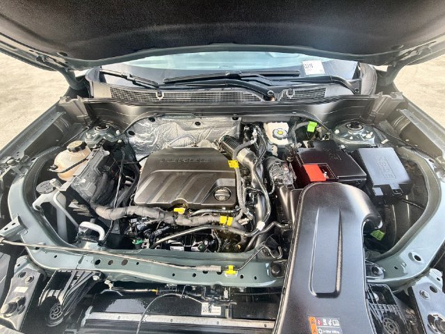 Used 2025 Chevrolet Trax LT FWD image 28
