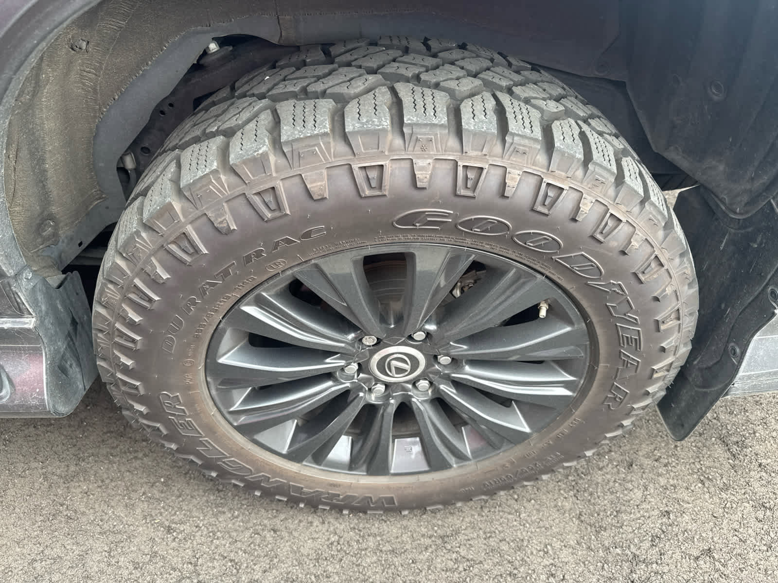 Used 2022 Lexus GX 460 Premium w/ Accessory Package AWD/4WD image 5