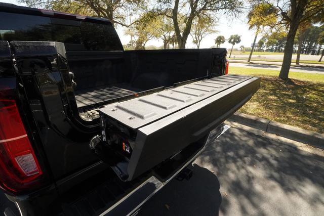 Used 2025 GMC Sierra 1500 SLT w/ SLT Premium Plus Package image 34