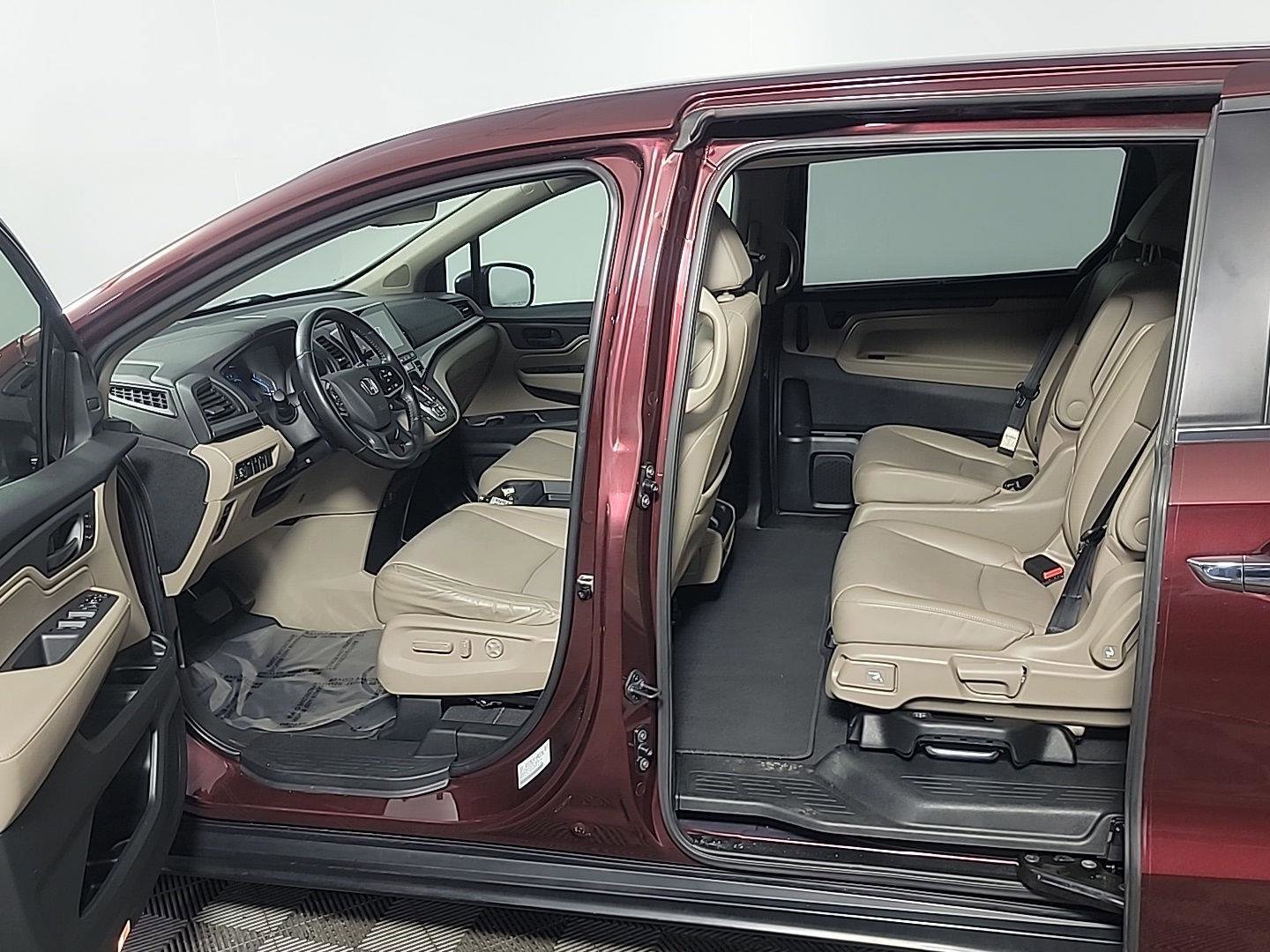 Certified 2018 Honda Odyssey EX-L image 14