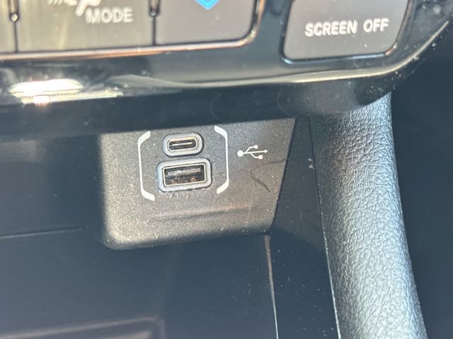 Used 2025 Jeep Compass Limited image 26