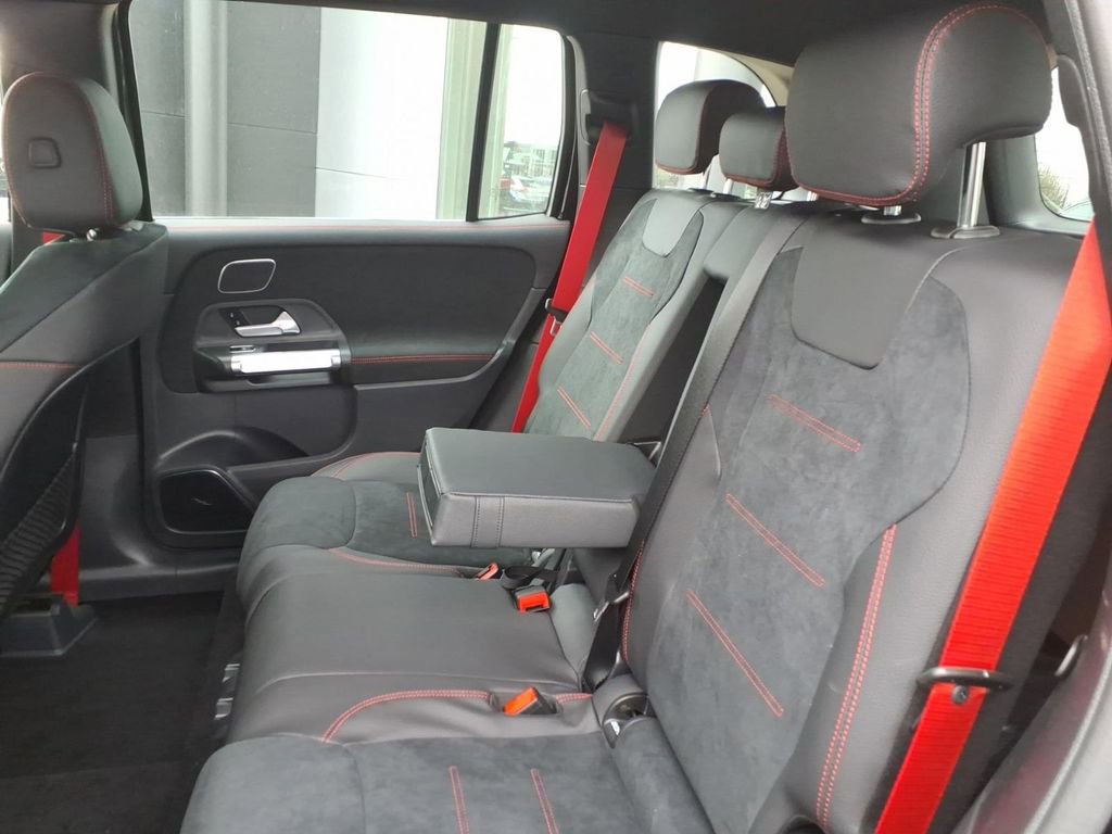 New 2026 Mercedes-Benz GLB 35 AMG 4MATIC image 26