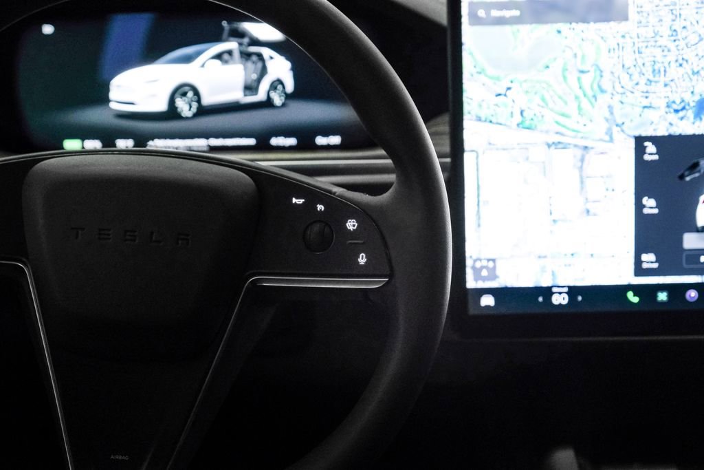 Used 2023 Tesla Model X image 23