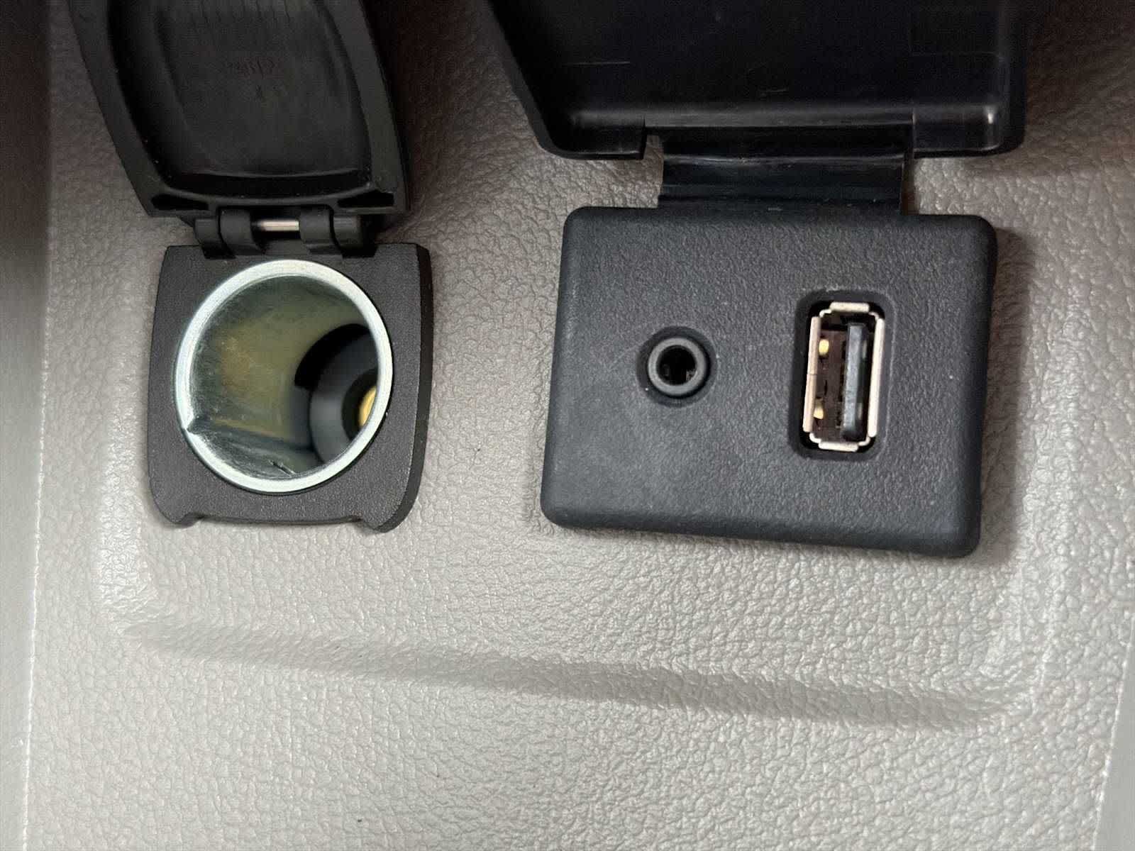 Used 2014 Buick Encore Premium AWD/4WD image 26