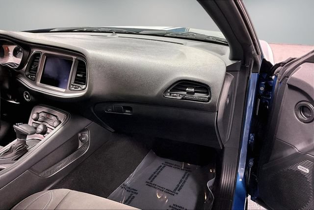 Used 2023 Dodge Challenger SXT RWD image 24