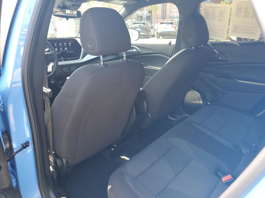 Used 2024 Chevrolet Trax RS image 15