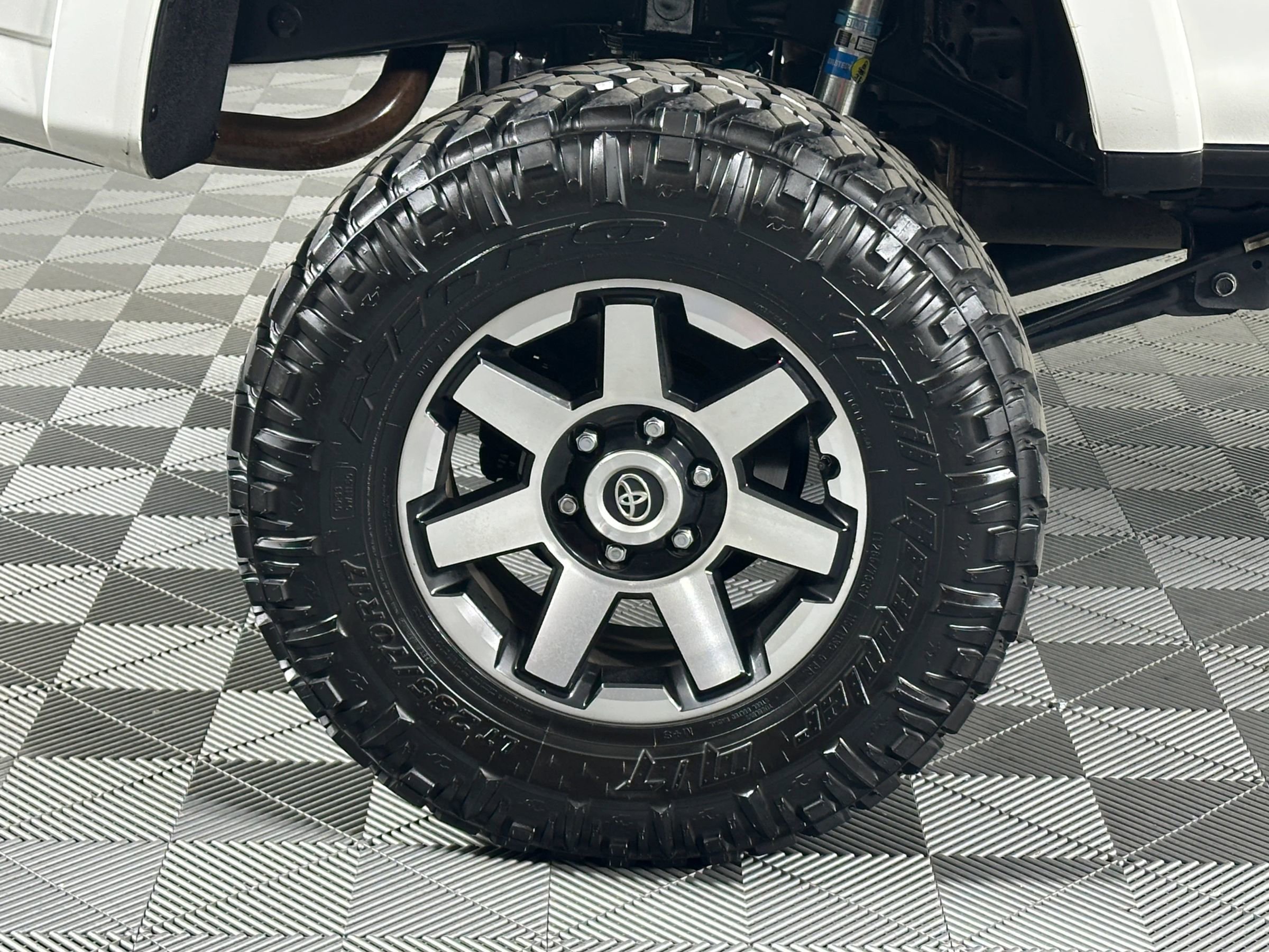 Used 2019 Toyota 4Runner TRD Off-Road Premium image 15