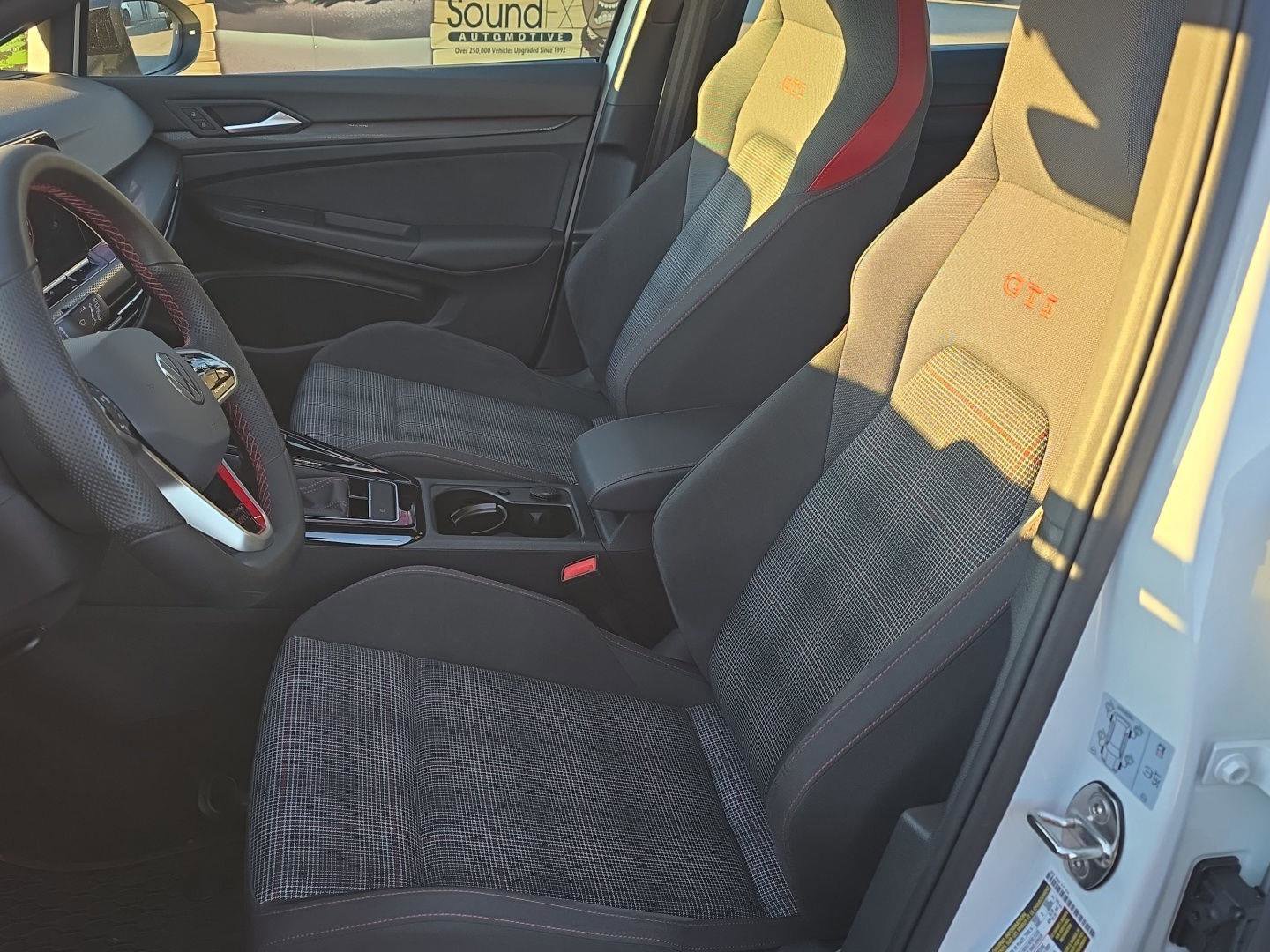 Used 2024 Volkswagen GTI SE image 3