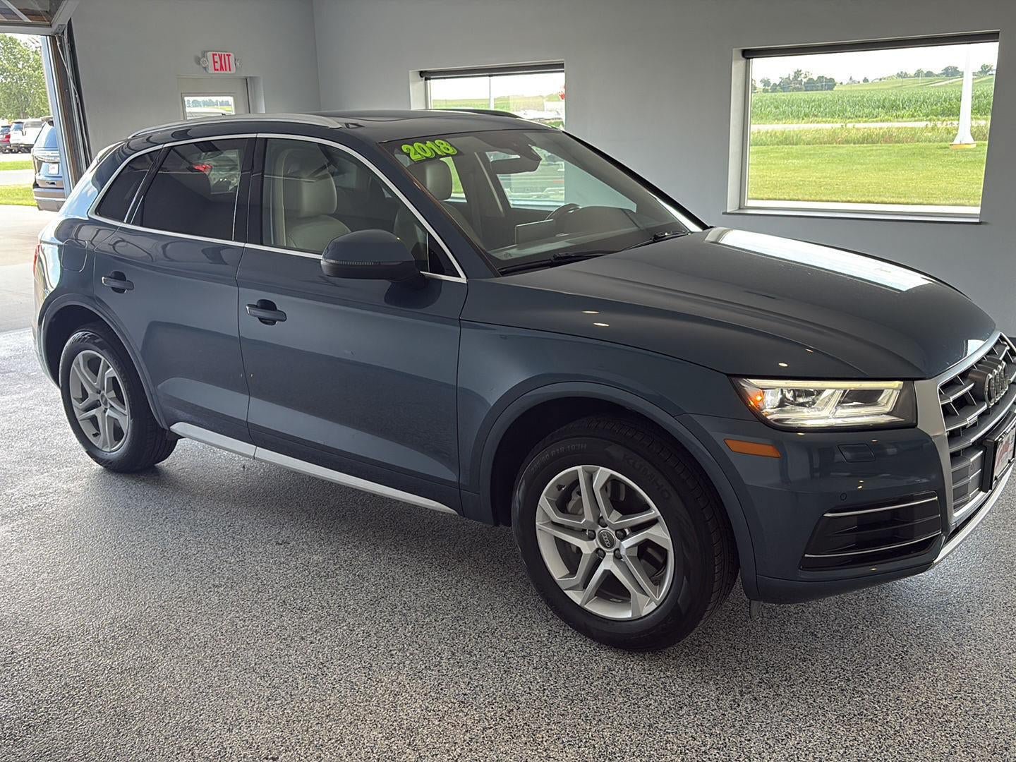 Used 2018 Audi Q5 2.0T Premium Plus w/ Premium Plus Package AWD/4WD image 5