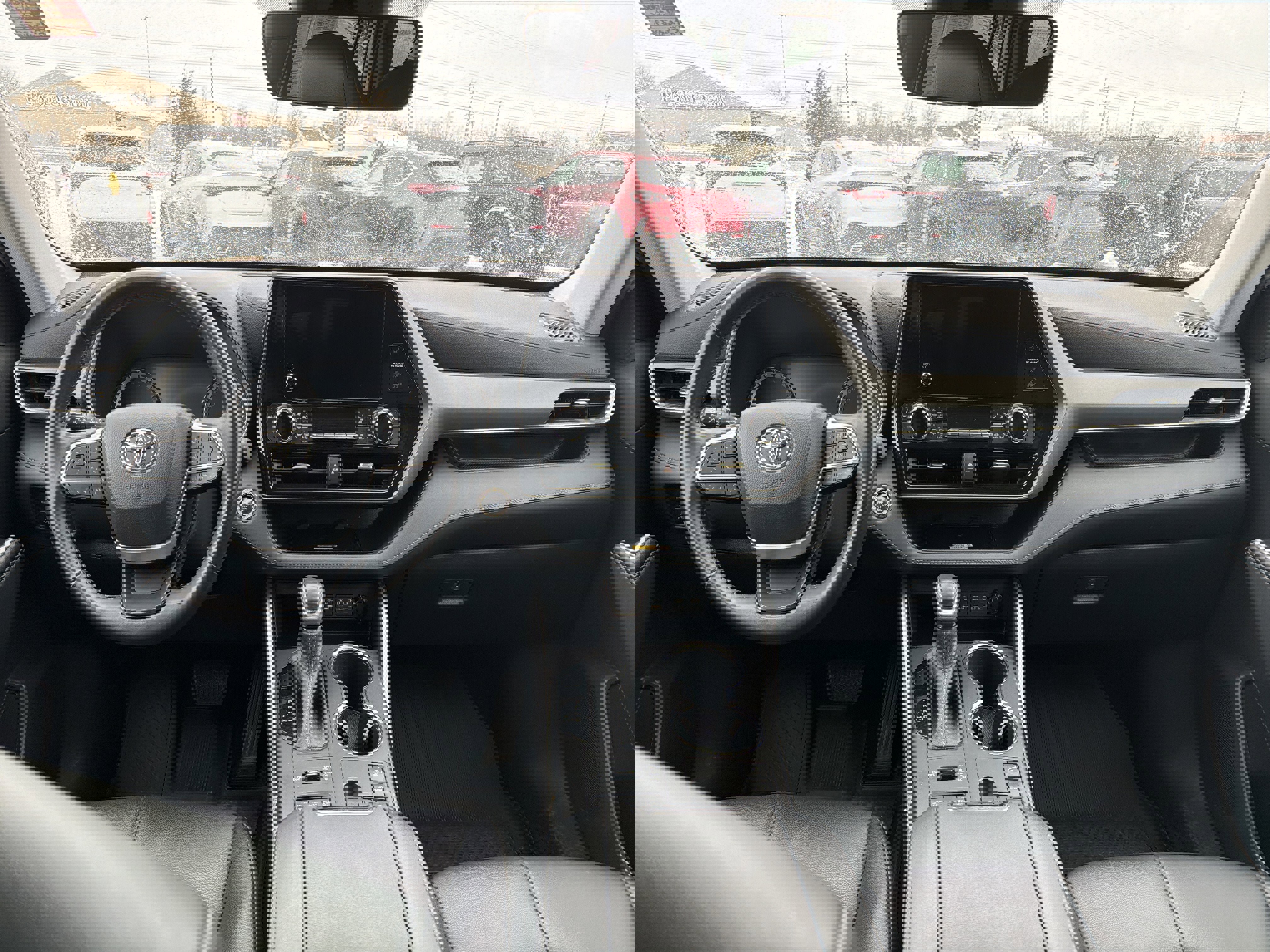 Used 2023 Toyota Highlander XLE image 12