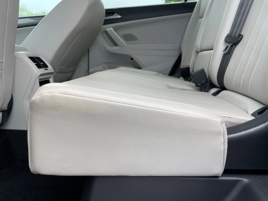 Used 2022 Volkswagen Tiguan SE FWD image 39
