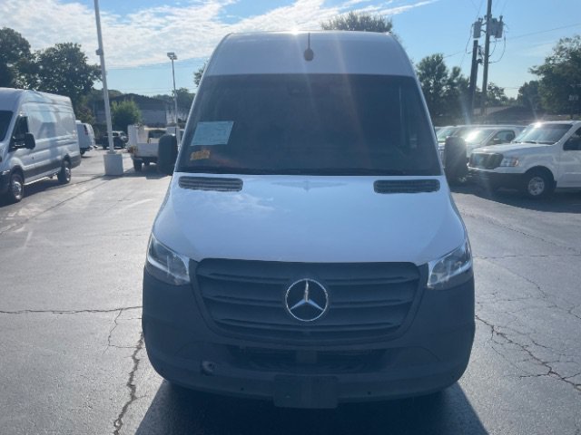 Used 2023 Mercedes-Benz Sprinter 2500 image 1