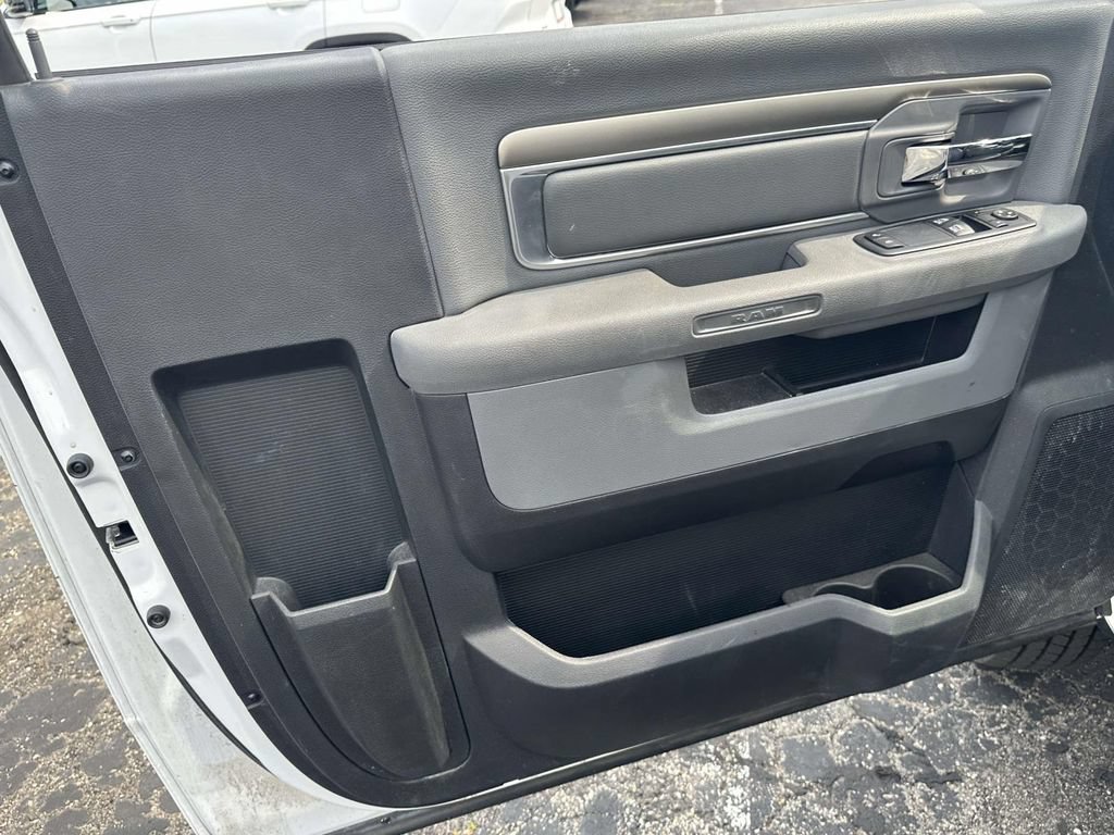 Used 2017 RAM 3500 Tradesman w/ Power & Remote Entry Group RWD image 14