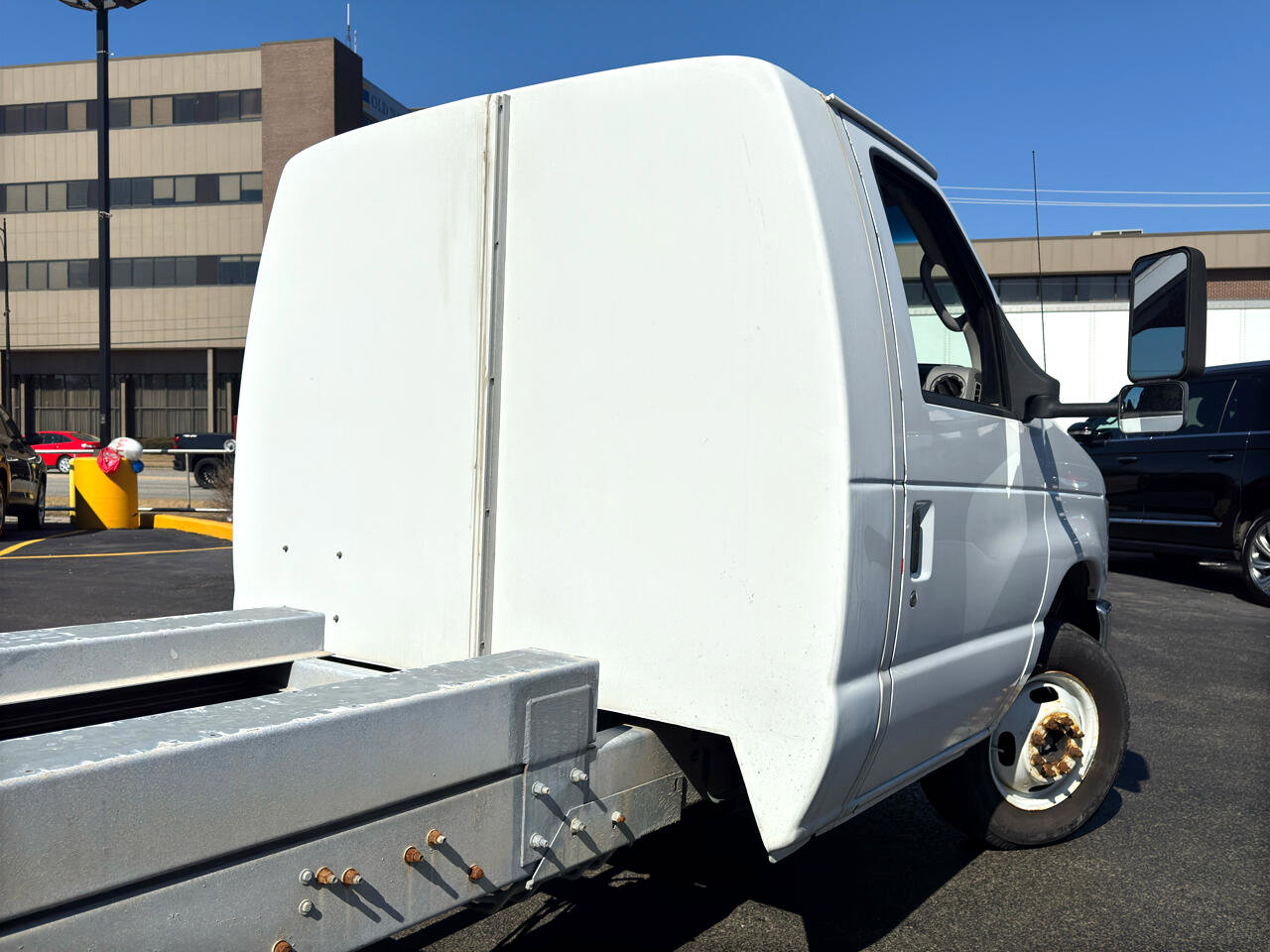 Used 2011 Ford E-450 and Econoline 450 Super Duty image 6